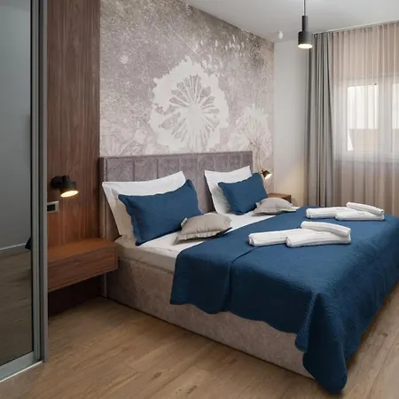 Ines, First Row,heated Pool&spa, Near Trogir/split * Kaštela
