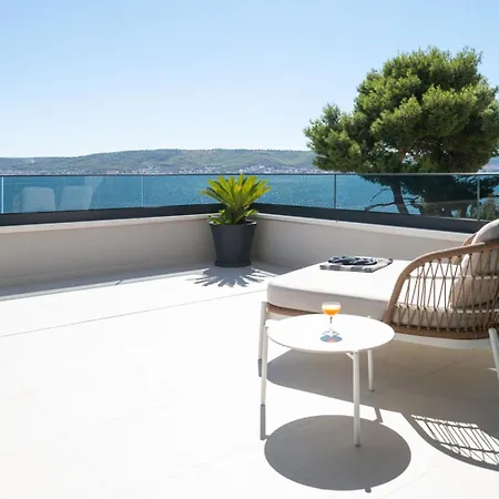 Ines, First Row,heated Pool&spa, Near Trogir/split *