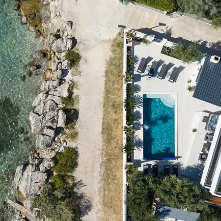 Ines, First Row,heated Pool&spa, Near Trogir/split Vila Kaštela