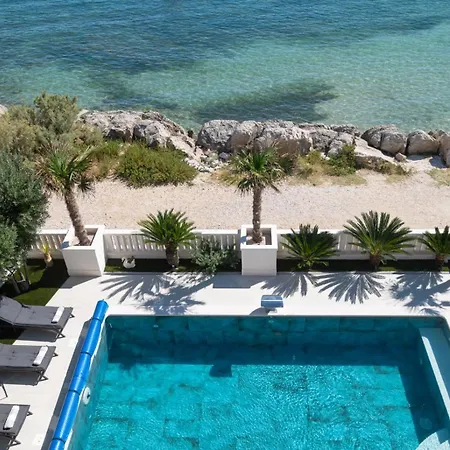 Vila Ines, First Row,heated Pool&spa, Near Trogir/split *