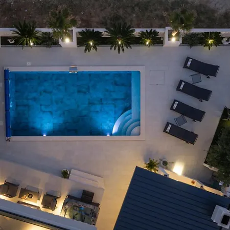 Vila Ines, First Row,heated Pool&spa, Near Trogir/split *